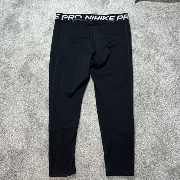 Used Nike Black mens Compression tapered work out yoga style stretch Tights Crop - Picture 3 of 5